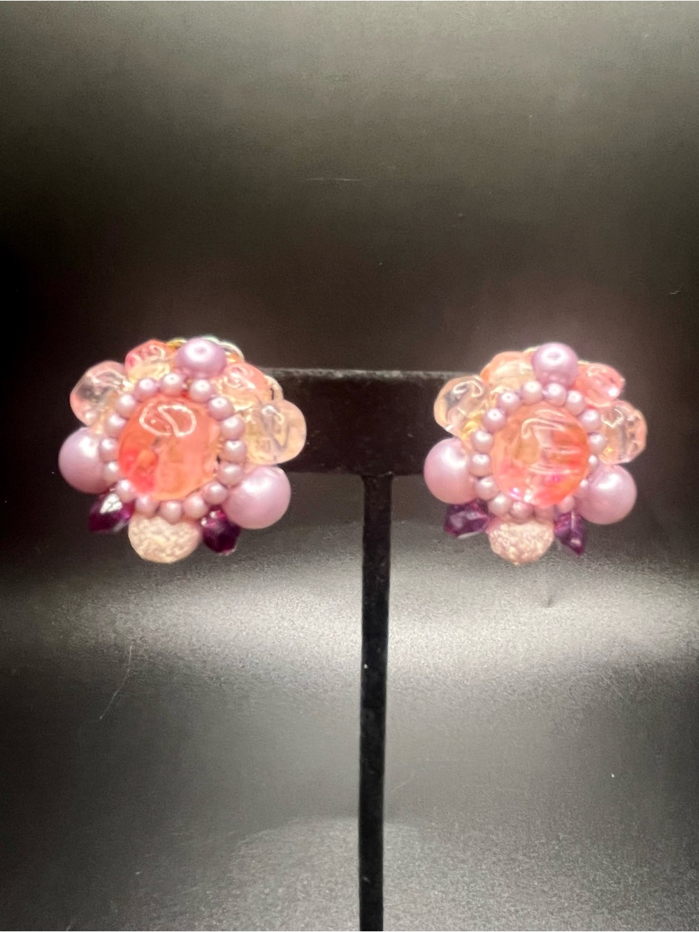 Vintage KARU Cluster Clip On Earrings Pink Lavender Purple Beaded statement - Picture 5 of 8